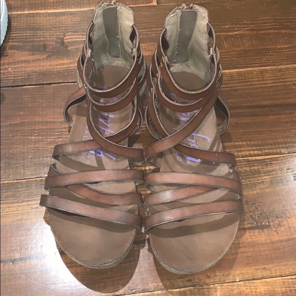 Blowfish Malibu brown strapping sandals